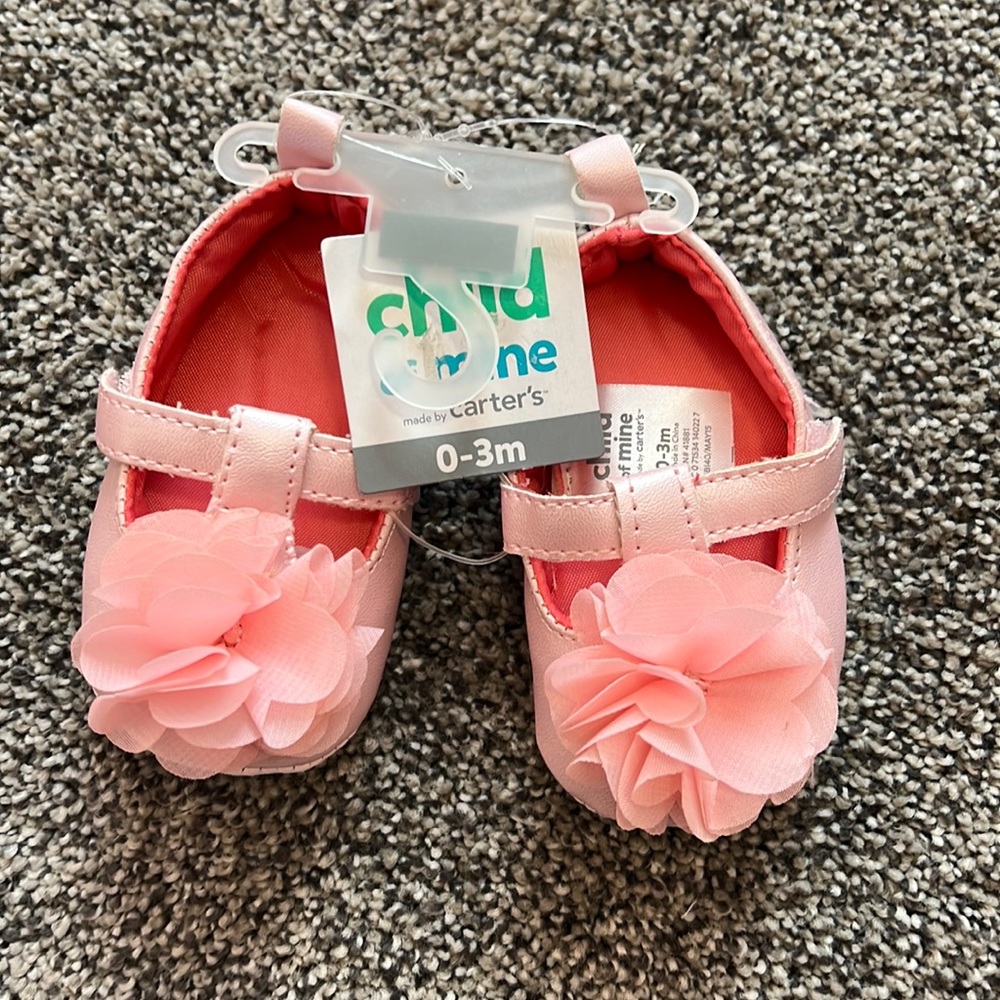 Carter’s child of mine baby girls shoes pink with flower 0-3 months